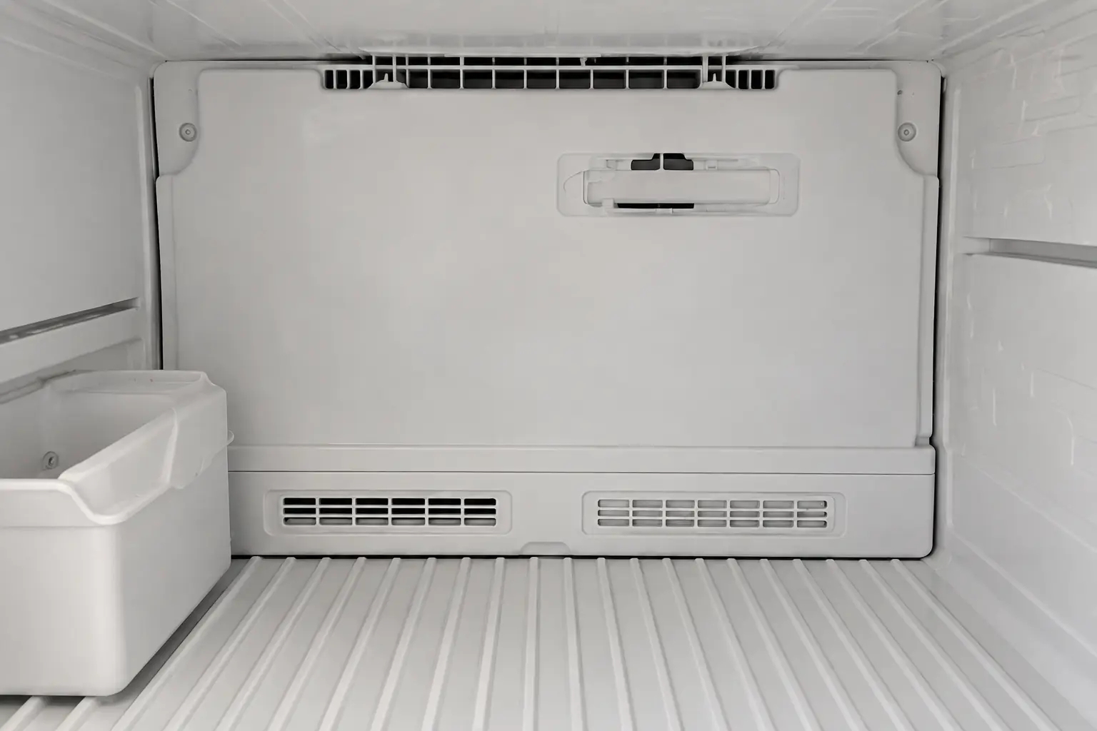 Kitchen Appliance Repair in a 1980s-1990s two-story colonial / tract house — detail