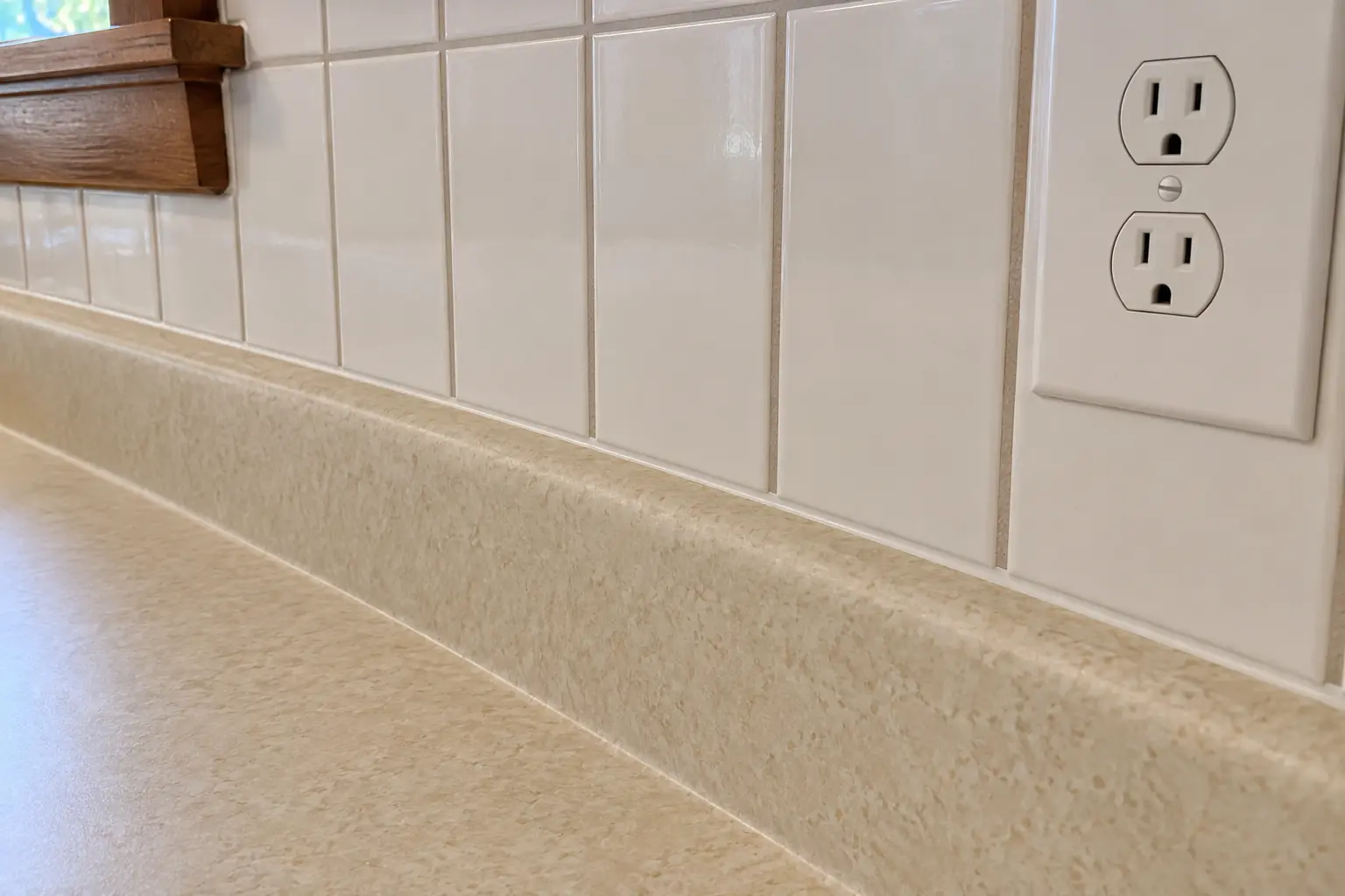 Kitchen Backsplash Installation in a 1970s split-level / raised ranch / tract — detail