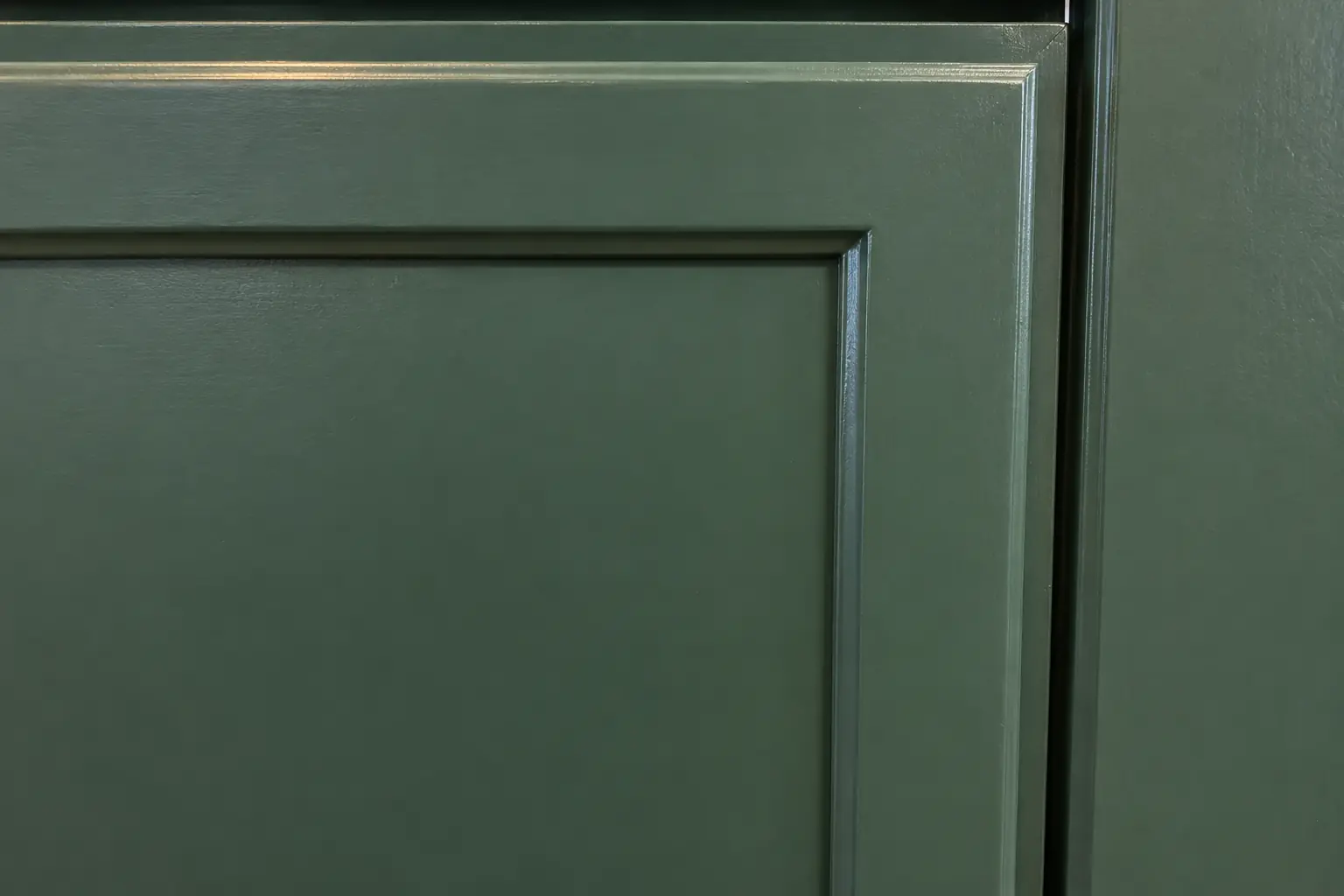 Kitchen Cabinet Painting in a 1980s-1990s two-story colonial / tract house — detail