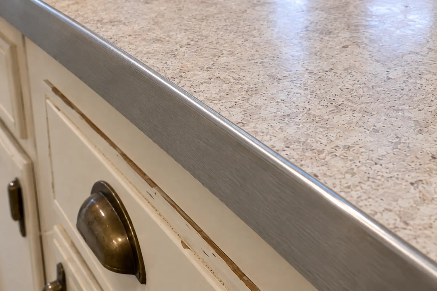 Countertop Repair in a prewar house — detail