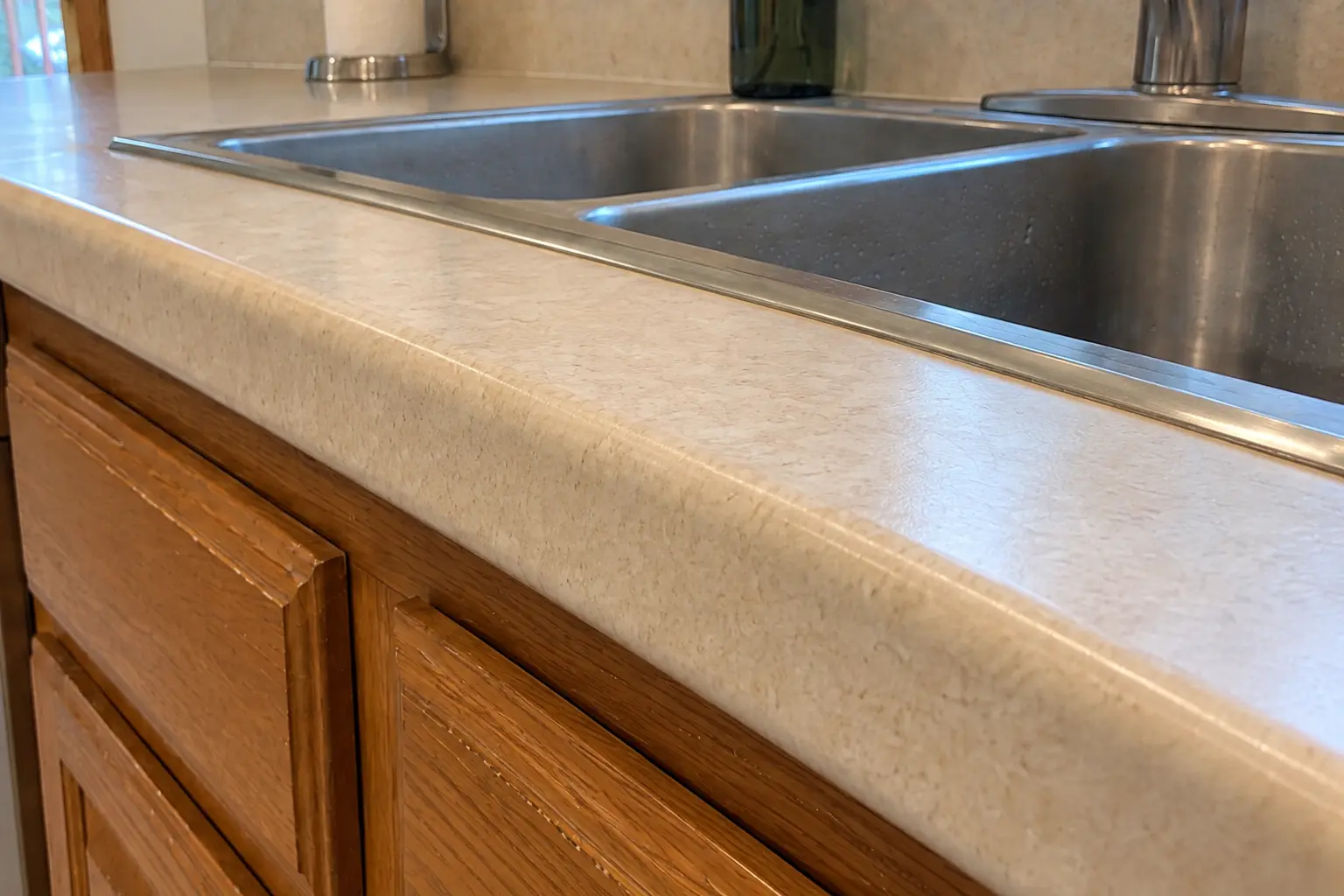 Countertop Repair in a 1980s-1990s two-story colonial / tract house — detail