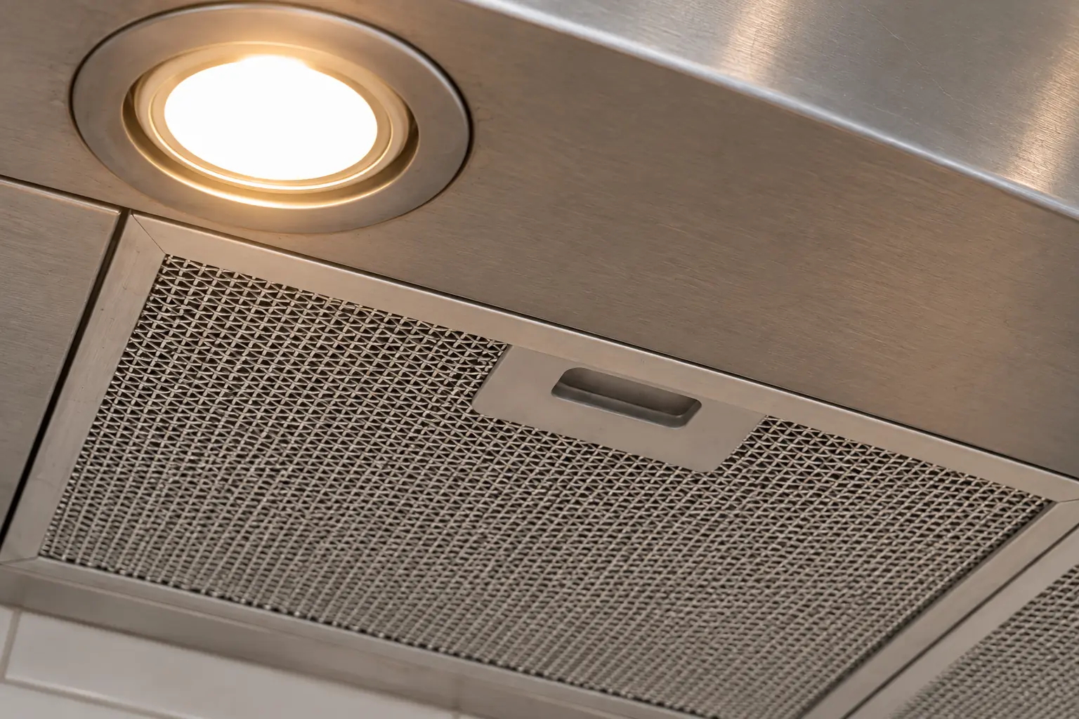Range Hood Repair in a 2000s new construction — detail