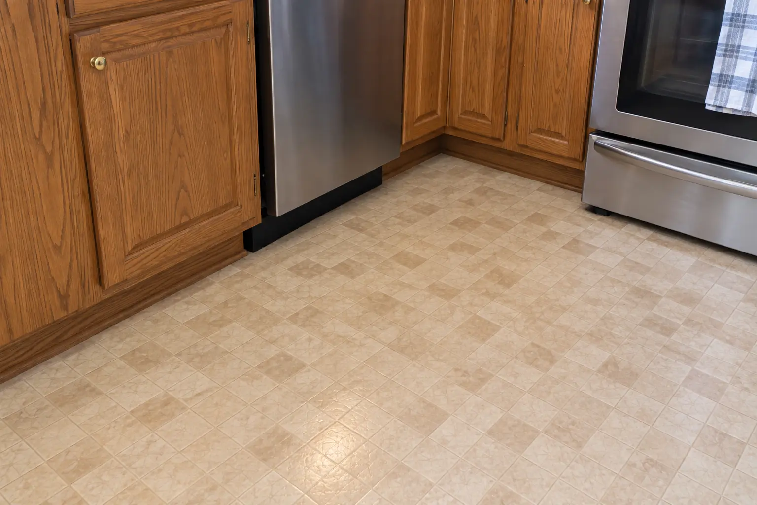 Kitchen Damage Restoration in a 1980s-1990s two-story colonial / tract house — detail